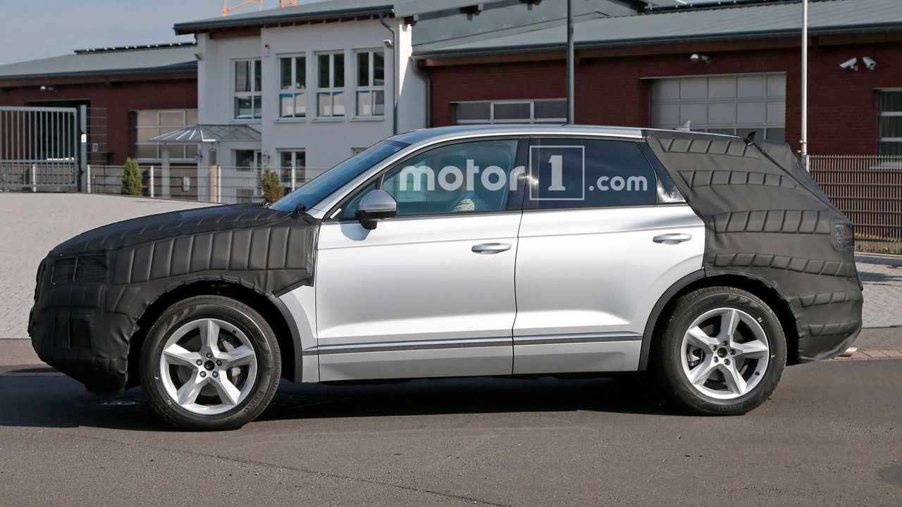 volkswagen-touareg-spy-photos.jpg