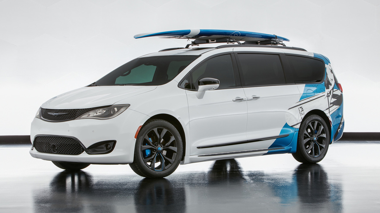 Chrysler Pacifica Cadence concept