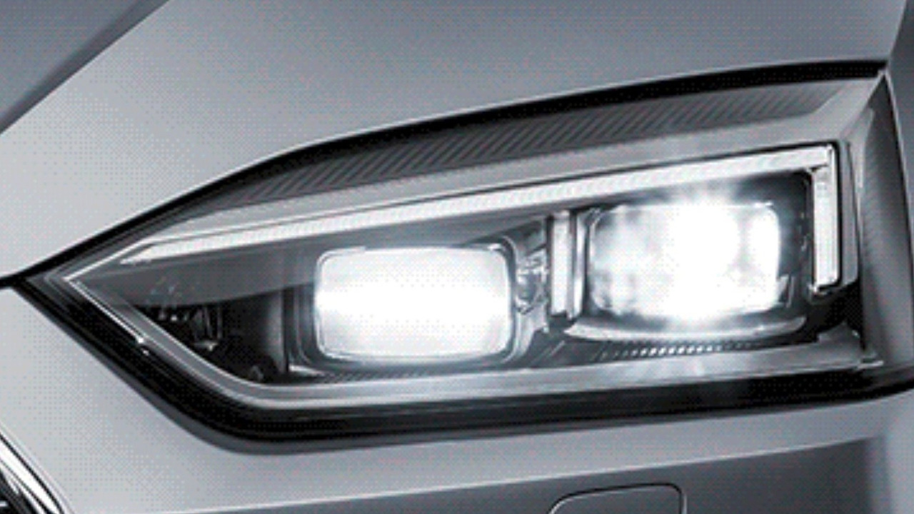 2017 Audi A5 Coupe headlights revealed