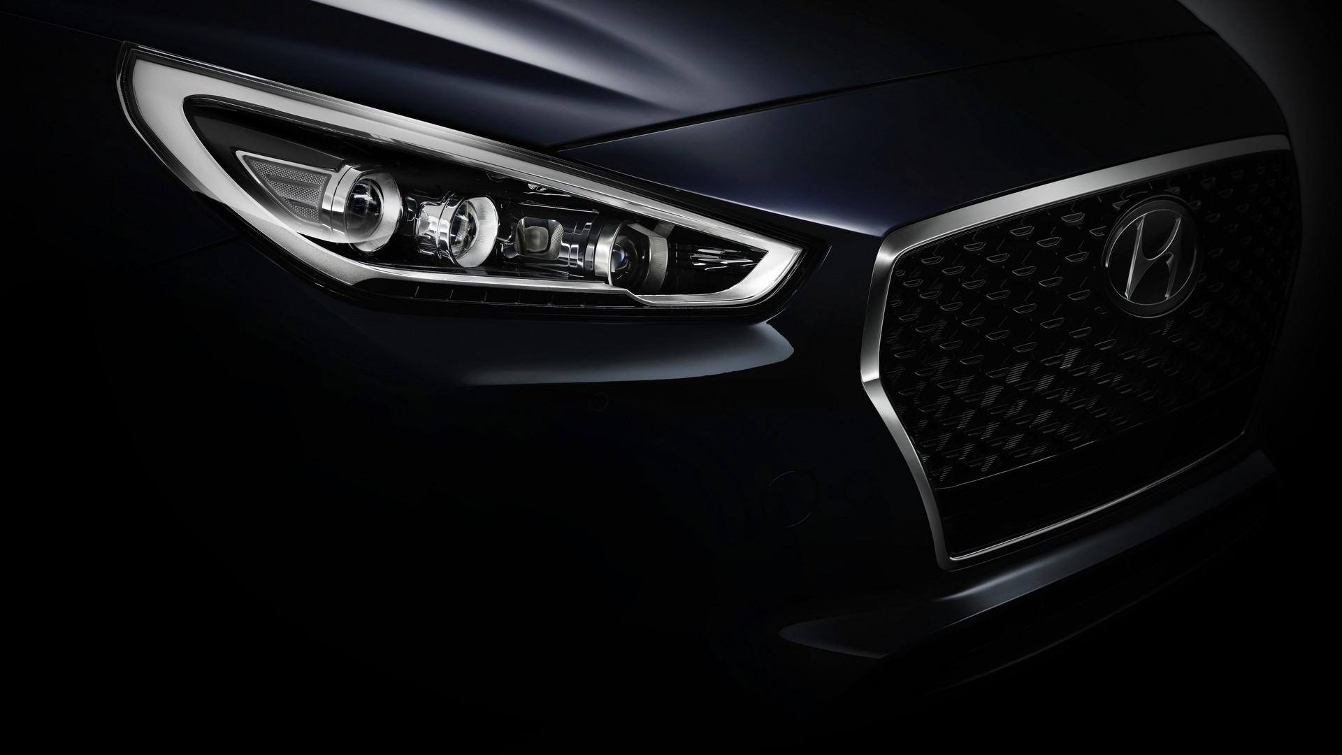 2017-hyundai-i30-teaser.jpg