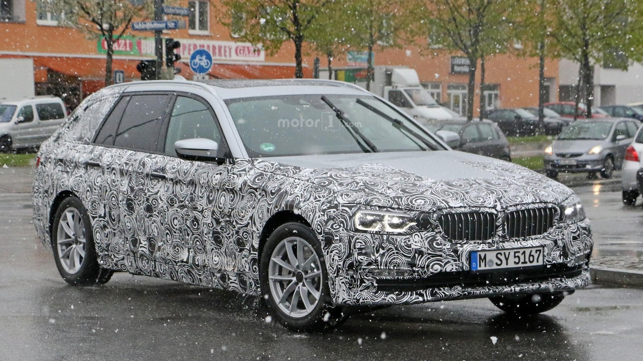 2016/2017 ~ BMW SÉRIE 5 G30/G31 - SÉRIE 5 GT G32 - M5 F90 2017-bmw-5-series-touring-spy-photo